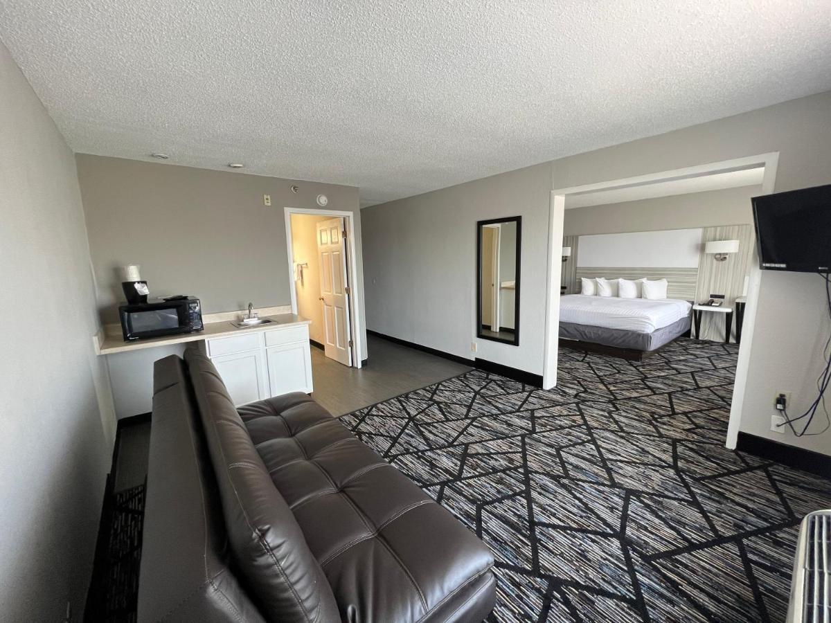 Baymont By Wyndham Peoria Hotel Buitenkant foto