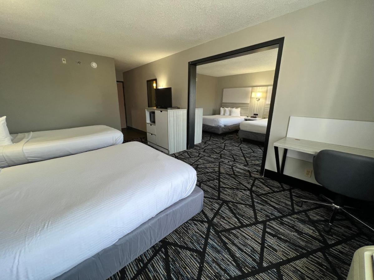 Baymont By Wyndham Peoria Hotel Buitenkant foto