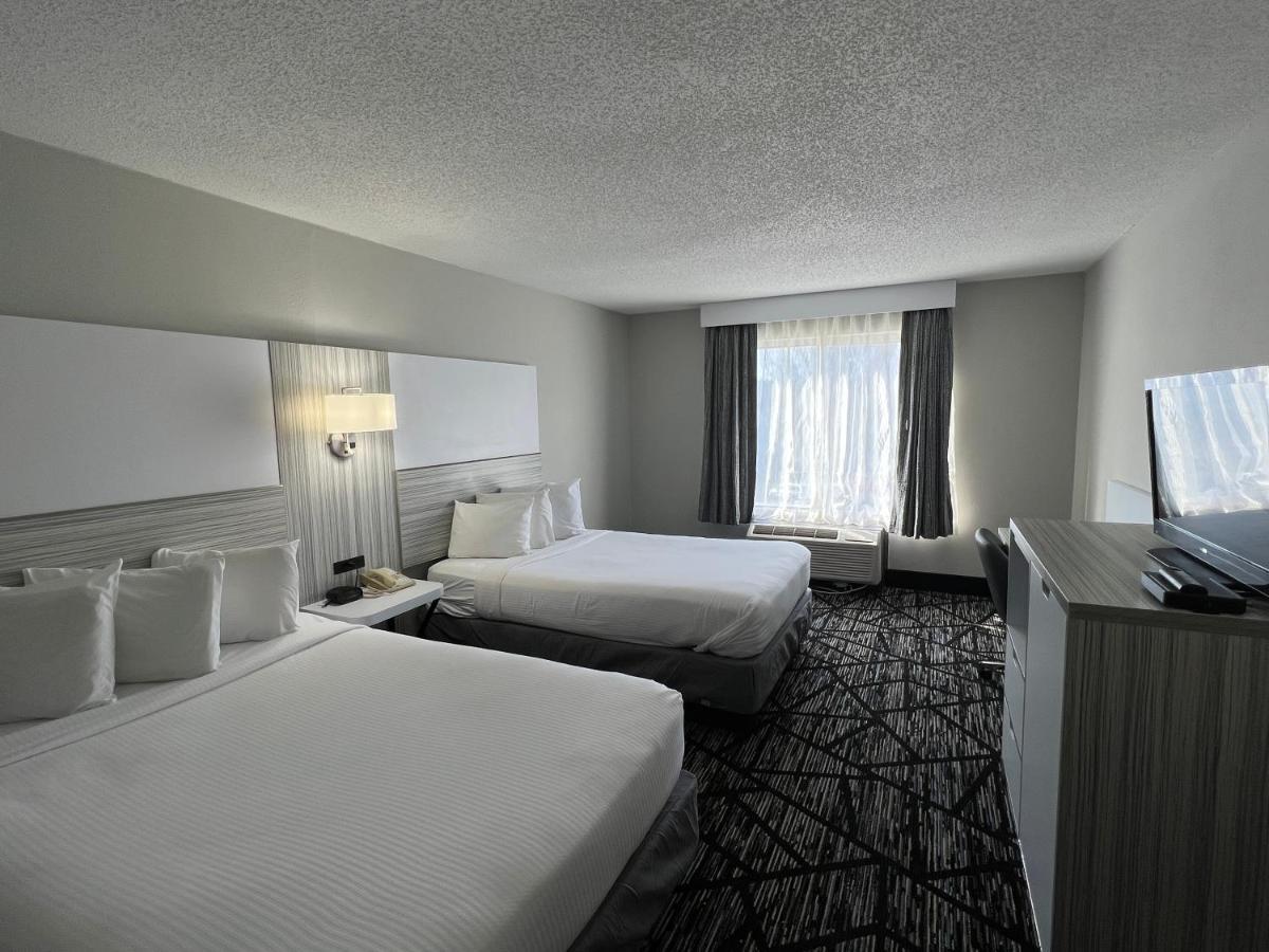 Baymont By Wyndham Peoria Hotel Buitenkant foto