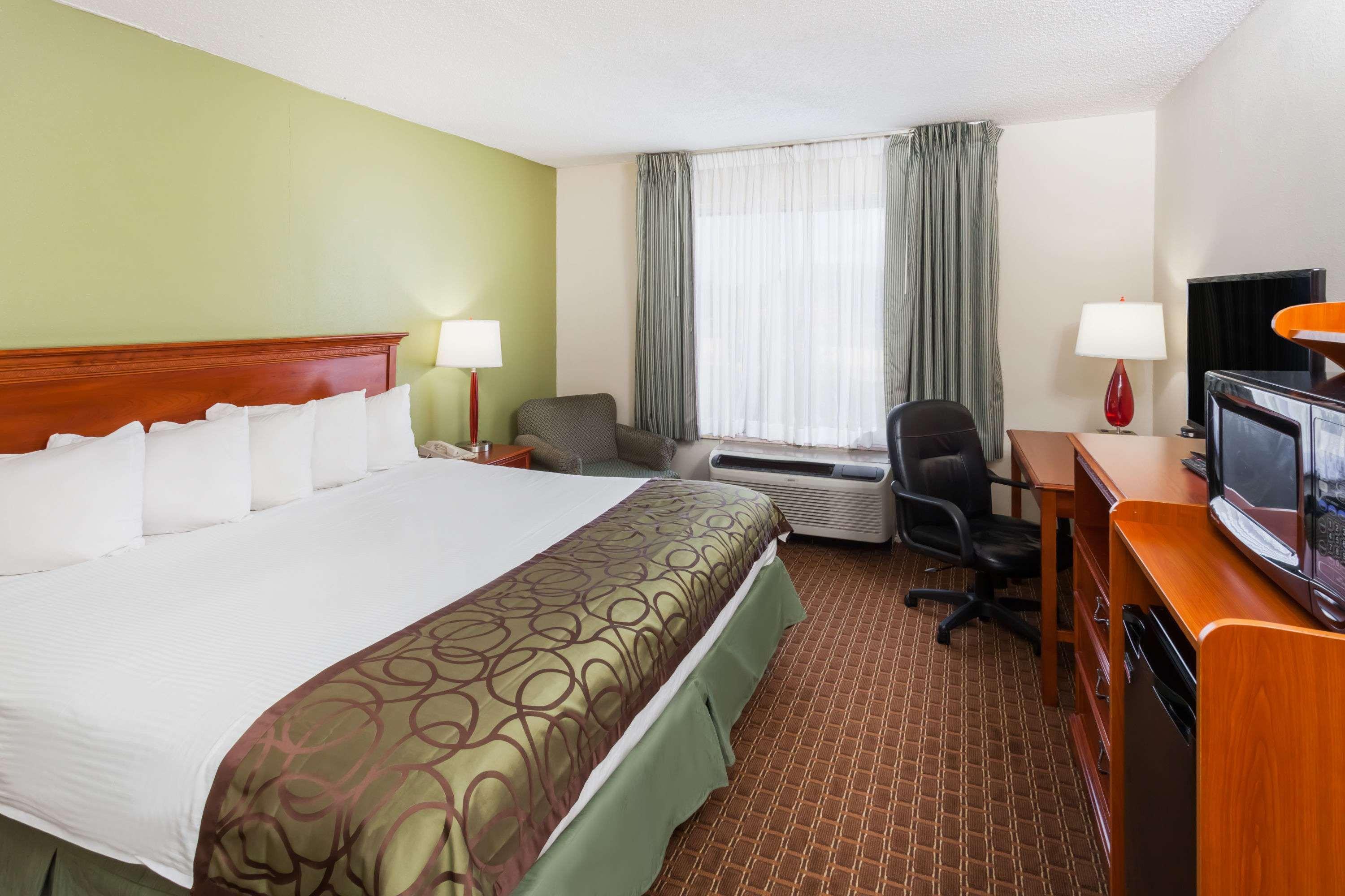 Baymont By Wyndham Peoria Hotel Buitenkant foto
