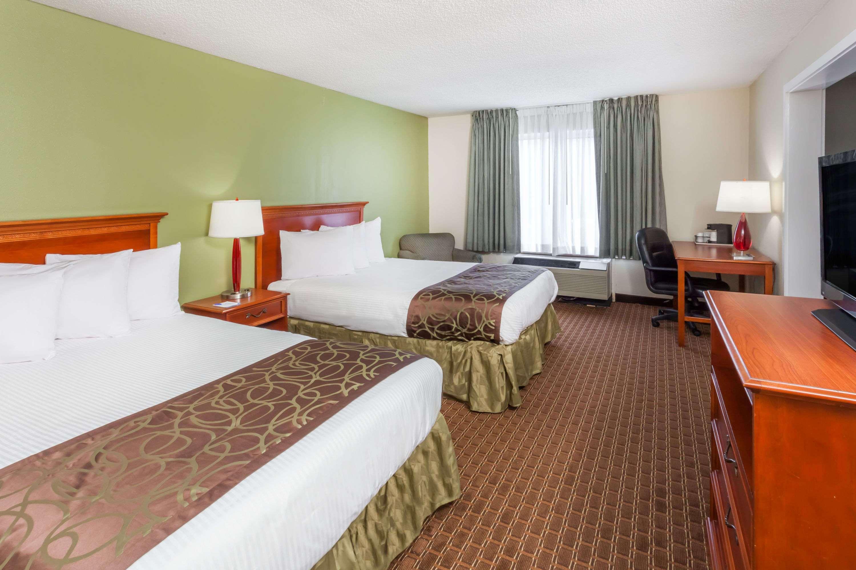 Baymont By Wyndham Peoria Hotel Buitenkant foto